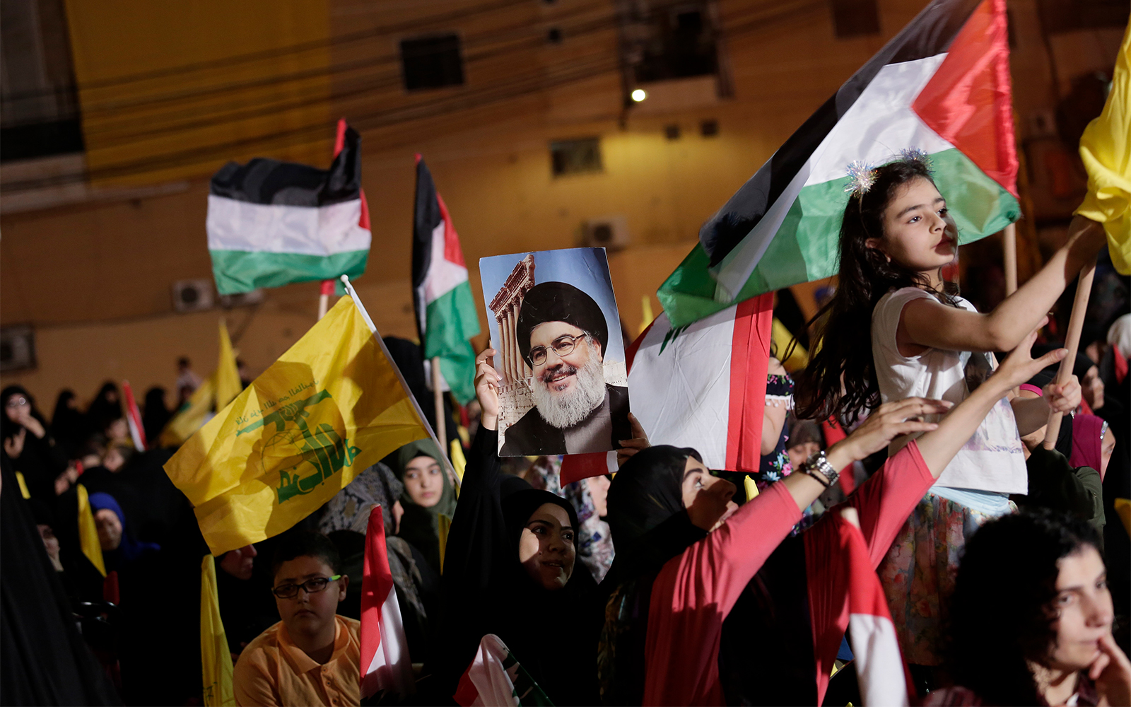 hezbola-mani-libano-2