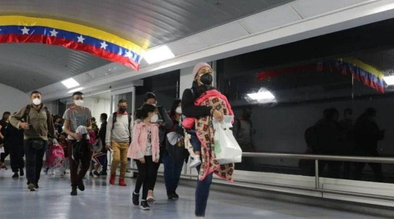venezolanos-regresan-de-peru-1