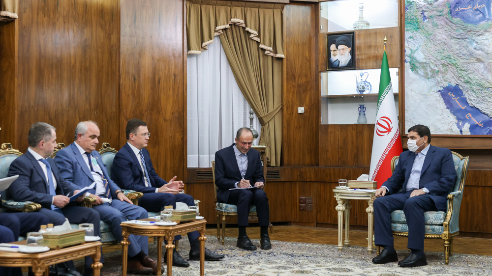 El vicepresidente iraní Mohammad Mokhber y el viceprimer ministro ruso, Alexander Novak