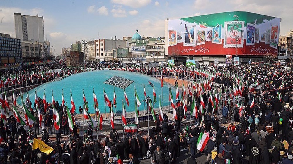 iranies-aniversario-revolucion