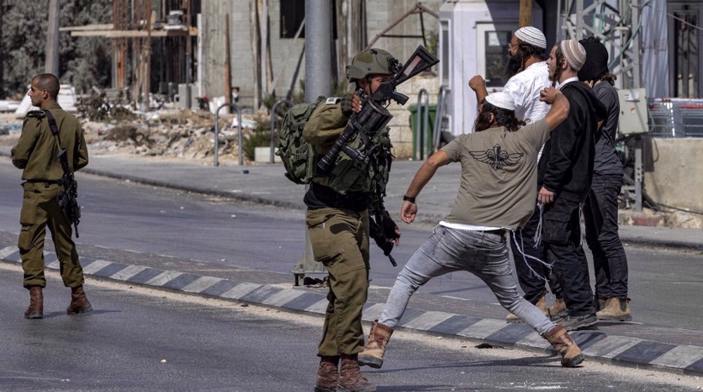 colonos-judios-lanzando-piedras