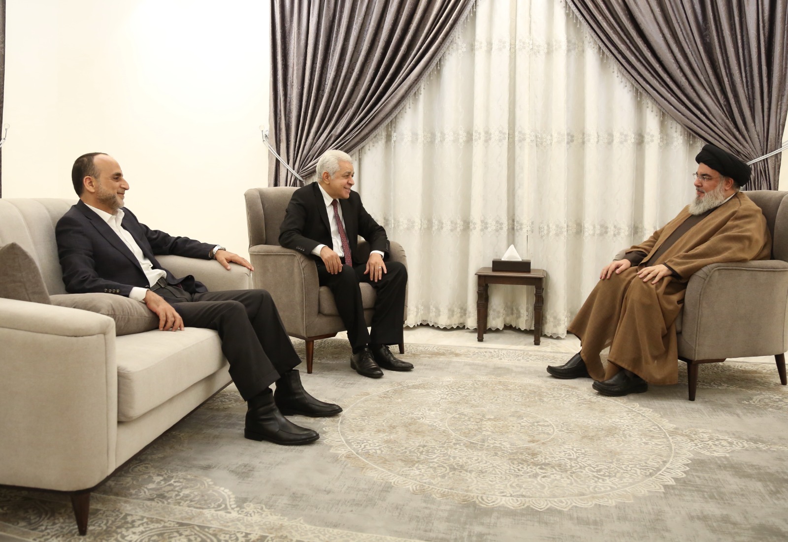 Sayyed Nasralá recibe al jefe del Partido Dignidad de Egipto