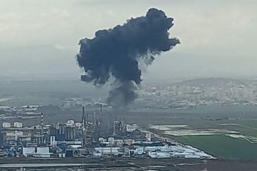 photo_5845685403548499503_y