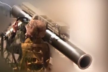 combatiente-hezbola-lanza-misil