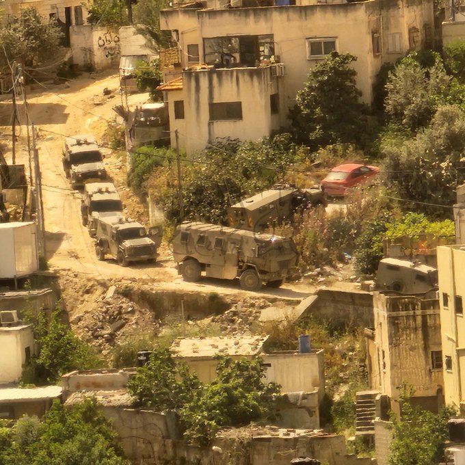 vehiculos-israelies-ciudad-cisjordana