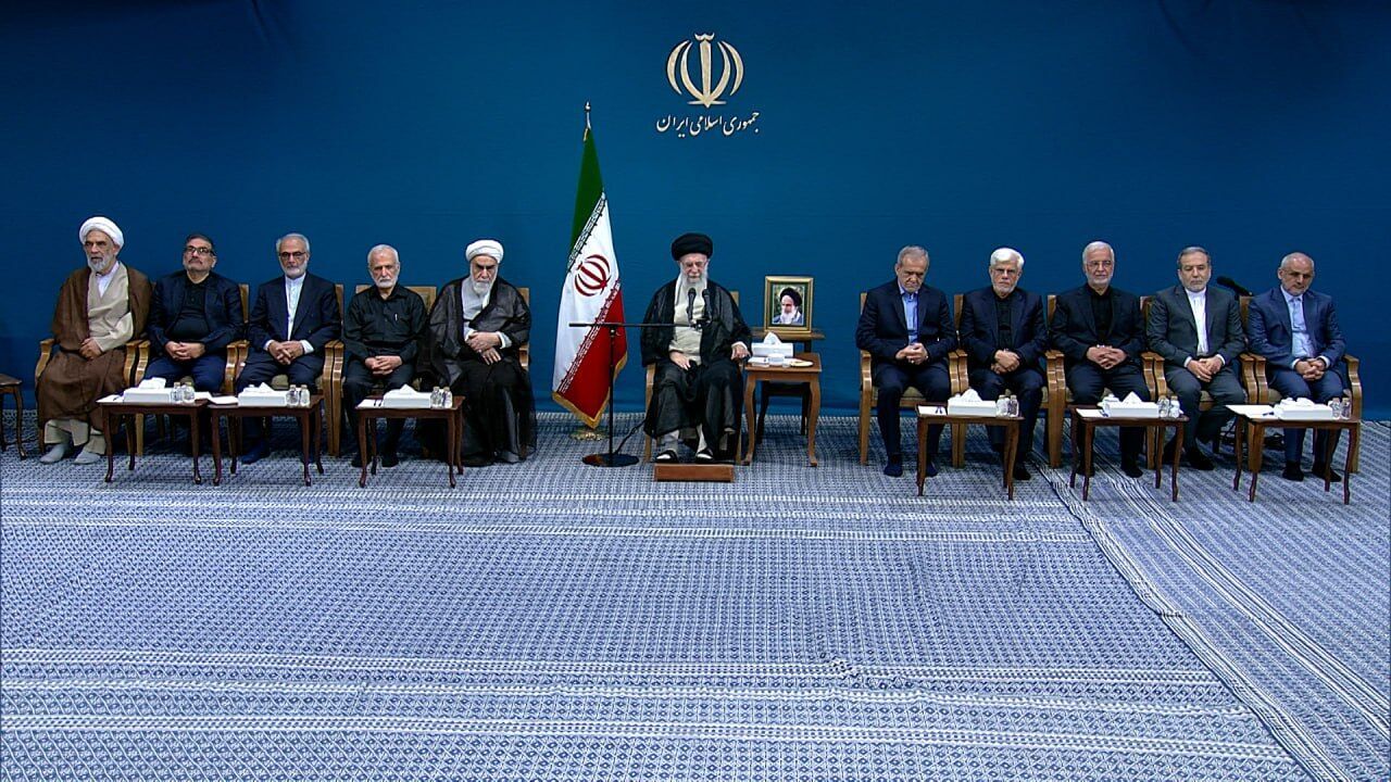 lider-supremo-gobierno-pezeshkian