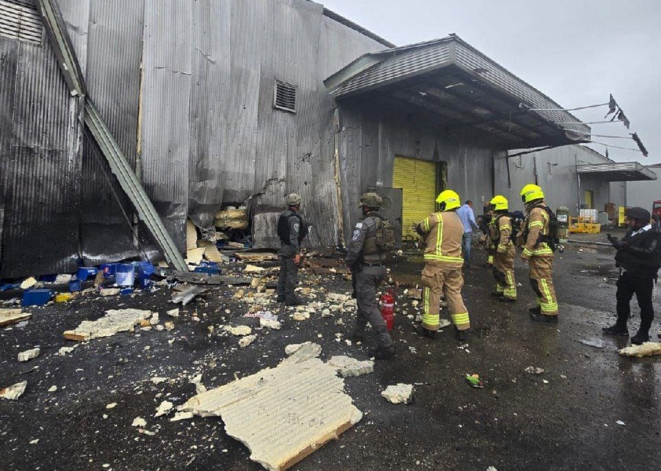 Fábrica atacada en Maalot