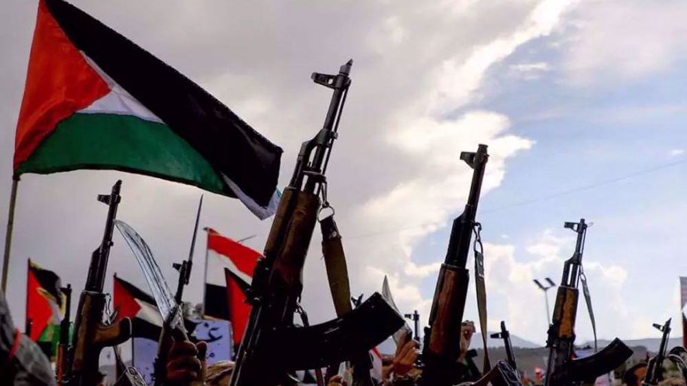 yemenies-con-armas-y-banderas-palestinas