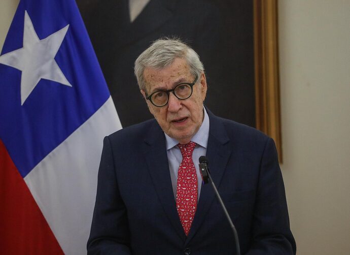 el-canciller-alberto-van-klaveren