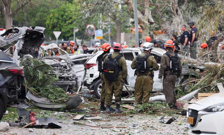 Daños causados por un misil iraní en Rishon LeZion