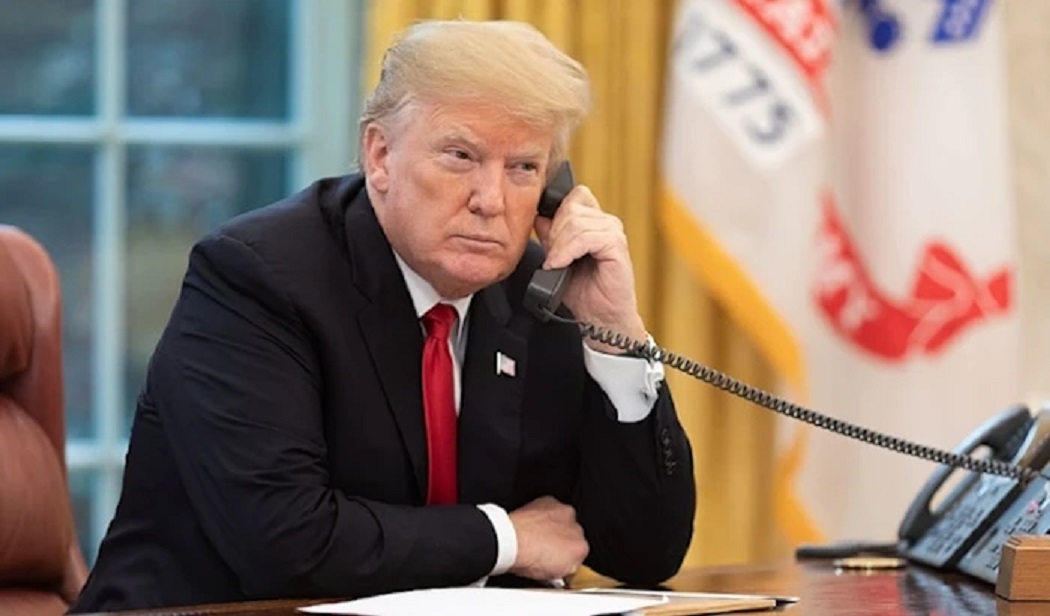 donald-trump-telefono