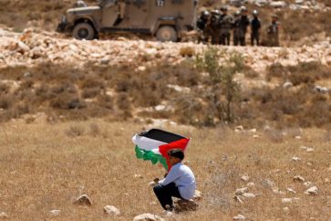 nino-bandera-palestina