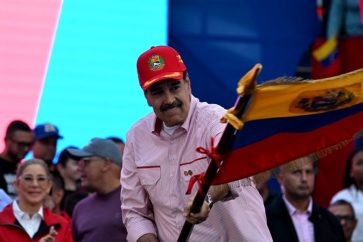 maduro-bandera-venezolana