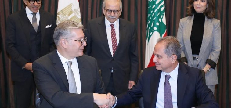  <a href="https://es-archive.almanar.com.lb/1336117">Líbano y Egipto firman un acuerdo sobre gas</a>