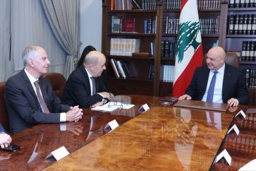 aoun-y-jean-yves-le-drian